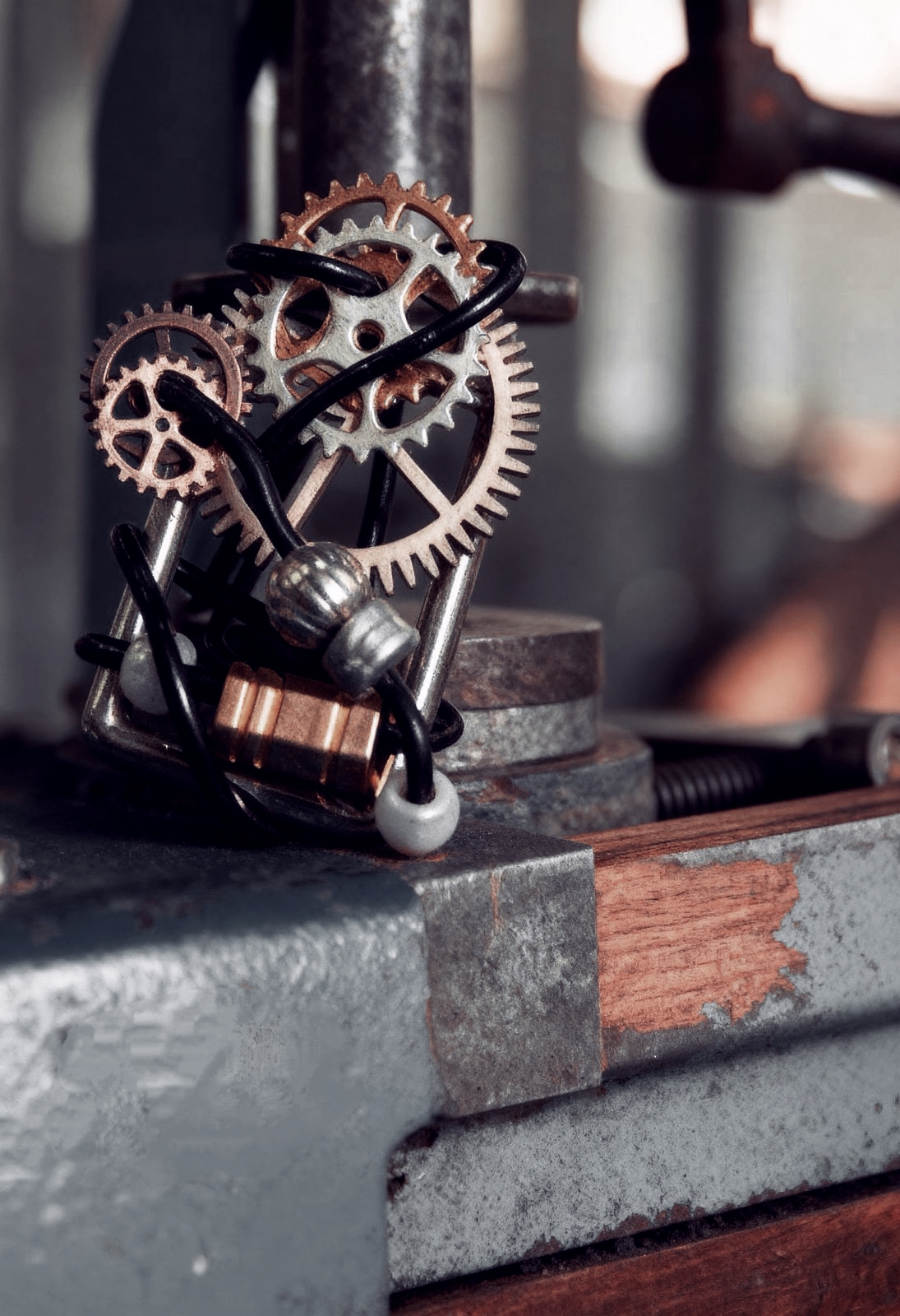 Anillo de engranajes en prensa industrial